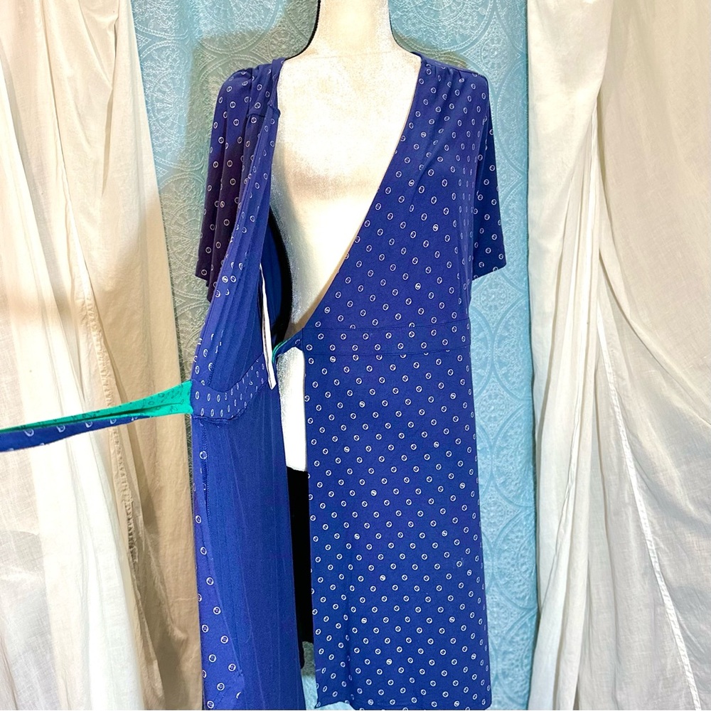 #D3. Lilly Pulitzer Arina Button Print Wrap Dress - Picture 3 of 9